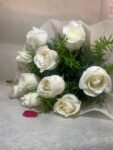 10 White Roses Bouqet - Image 2