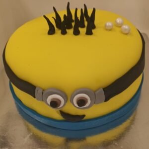 Minion Cake