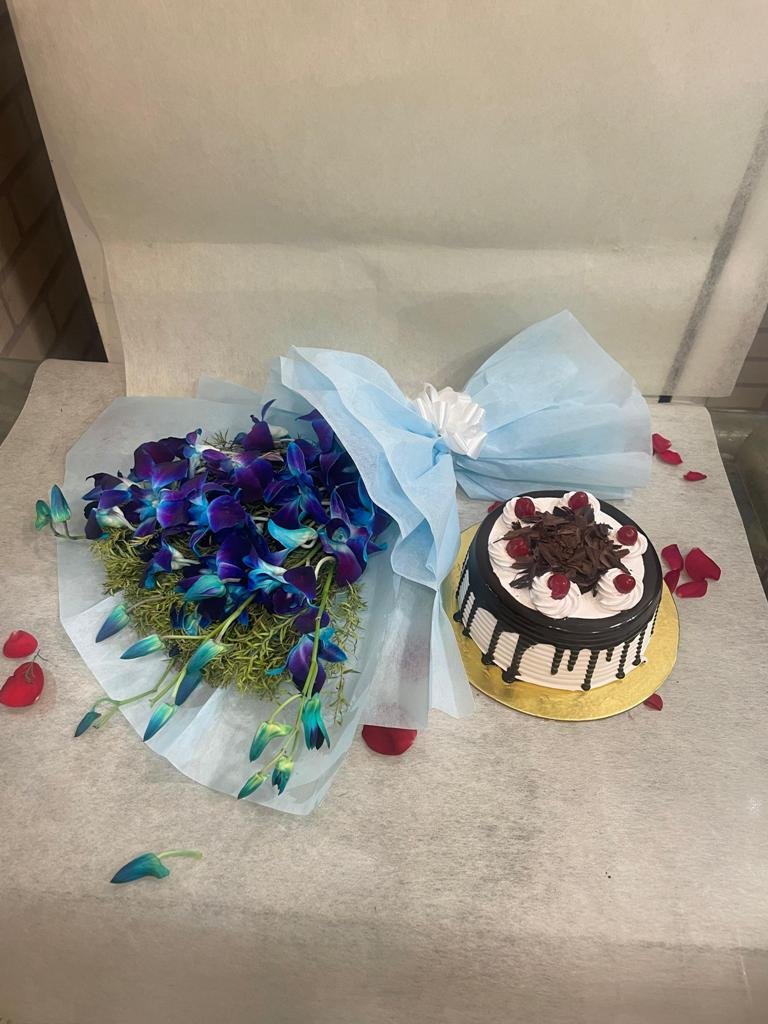 6 Blue Orchids Bunch With Blackforest Cake