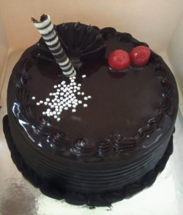 Chocolate Truffle Round Cake