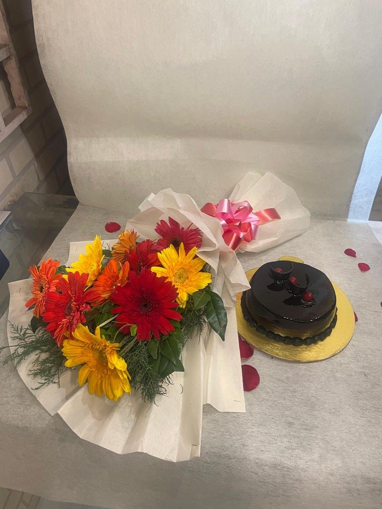 Mixed Gerbera Bunch With Truffle Cake