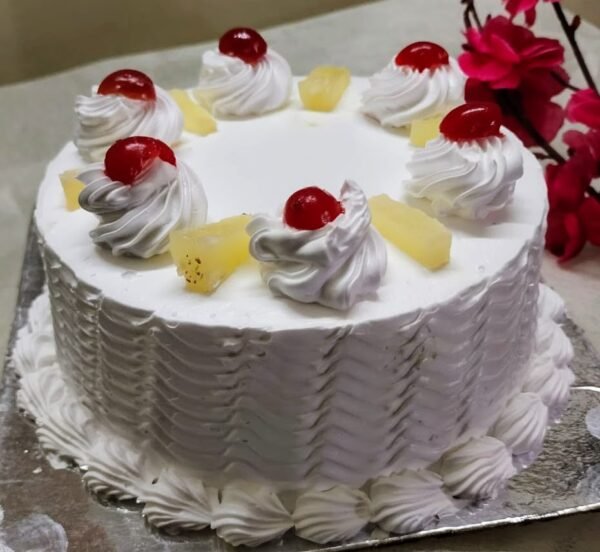 Round Pineapple Cake