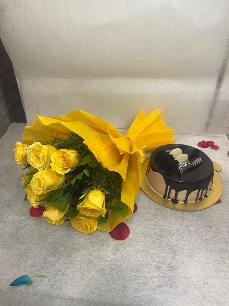 Yellow Roses Bunch With Chocolate Cake
