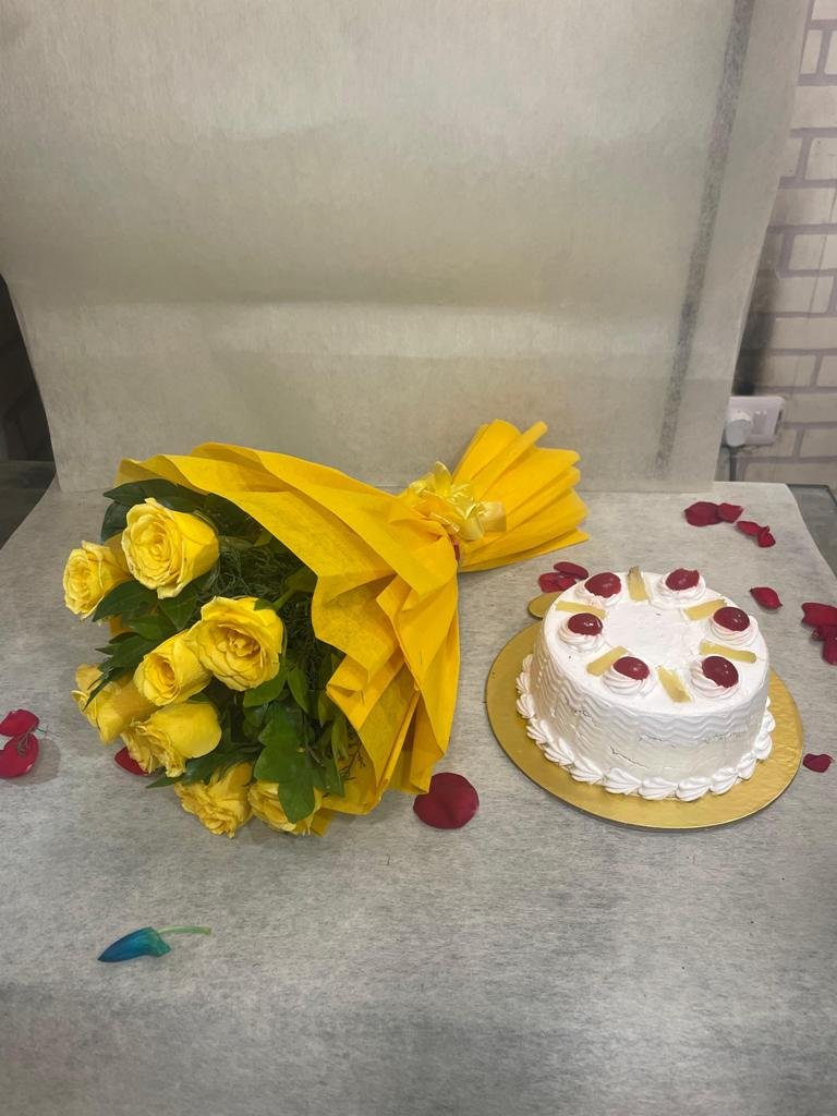 Yellow Roses Bunch With Pineapple Cake