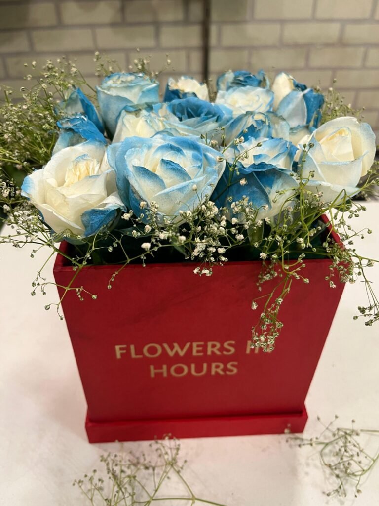 Box of 12 White Roses
