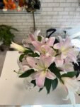 5 Pink Oriental Lilies in Vase - Image 3